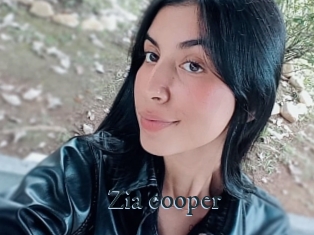 Zia_cooper